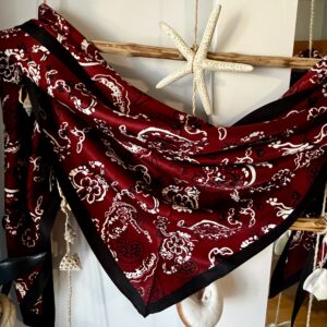 Pañuelo grecas burdeos