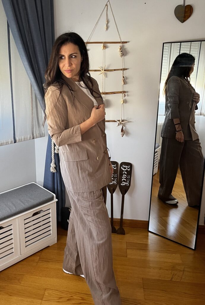 Traje Moka